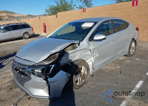 2019 Hyundai Elantra Sel z USA, uszkodzony, nr VIN 5NPD84LFXKH476490